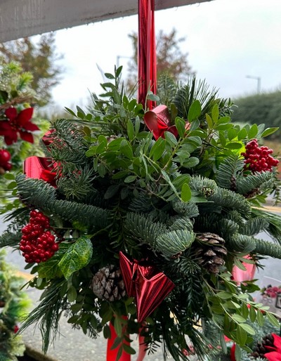 Festive foliage Balls